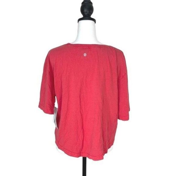 Z by Zella Womens Crop Top Shirt Short Sleeve Crewneck Hi Low Red Medium NWT - Picture 3 of 9